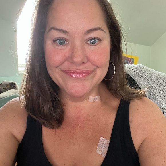 Hi there!  Thank you for stopping by my closet❤️ - Picture 2 of 3